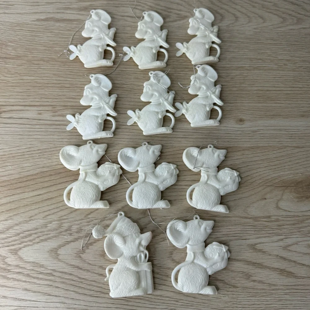 White Plastic Christmas Mice Flat Vintage Ornaments Lot Of 11 MCM Classic‎ Tacky